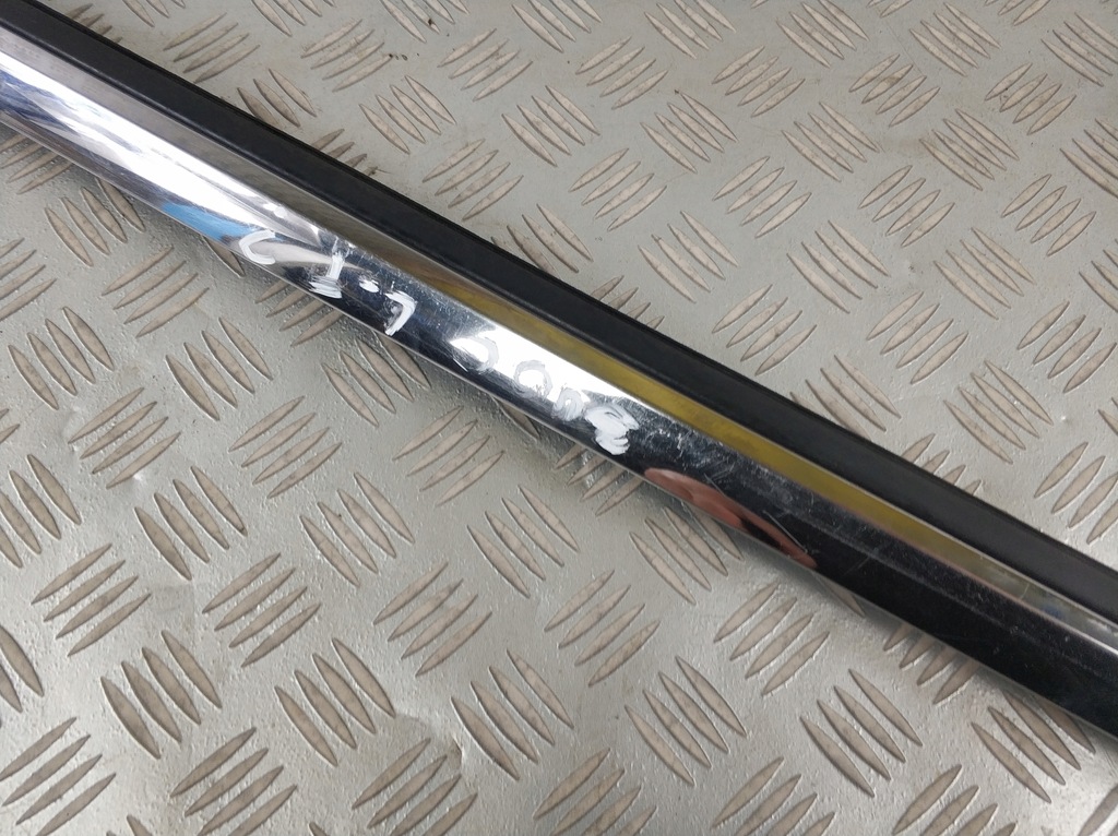 фото №6, Молдинг хром уплотнитель левый задняя chrysler 300 c