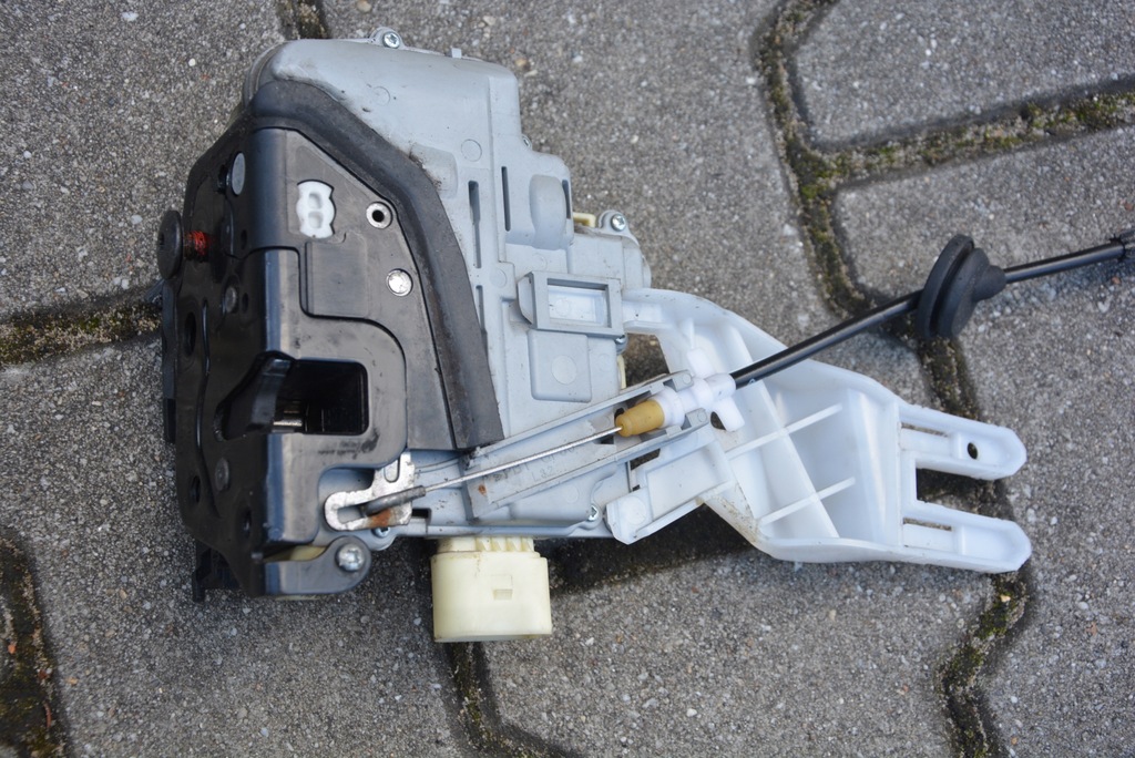 фото №5, Замок дверь левый перед vw eos seat leon 1p1837015