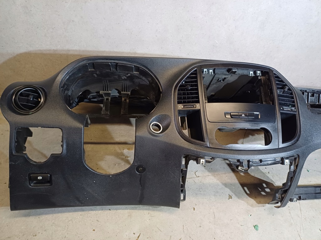 фото №11, Консоль mercedes vito w447