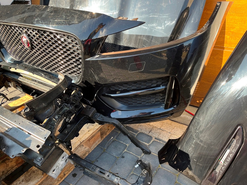 фото №10, Jaguar f pace s sport 2.5b перед капот бампер pas крыло лампа kompletny