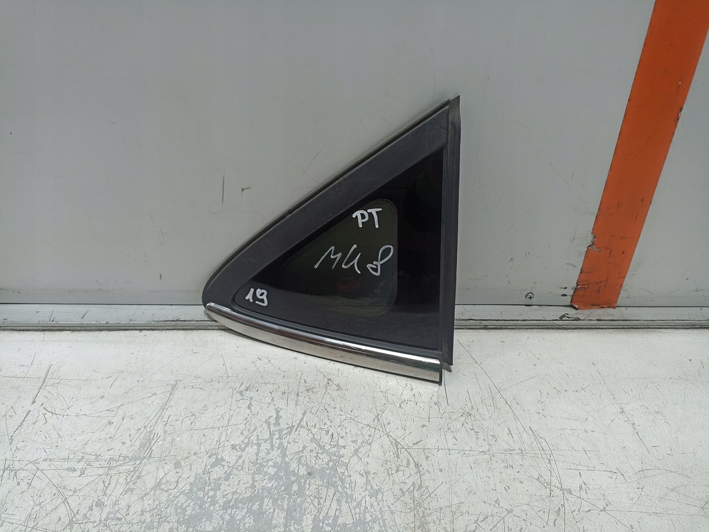 фото №1, Ford fiesta mk8 стекло кузовная правая задняя