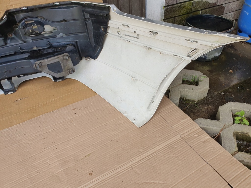 Купити Mercedes 203 w203 бампер з балка c klasa