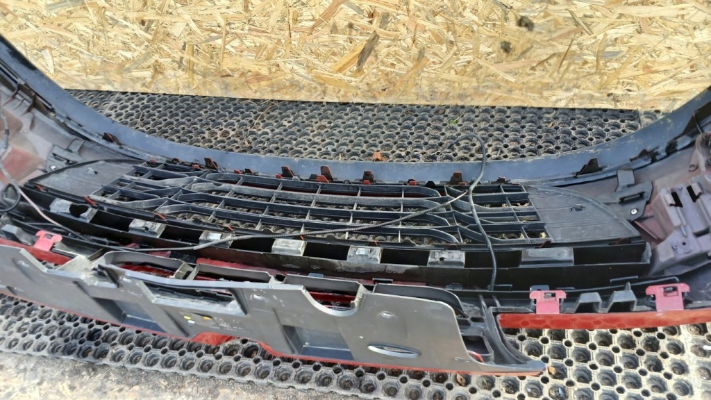 Renault megane 3 i-music бампер перед tennj противотуманная фара Доставка