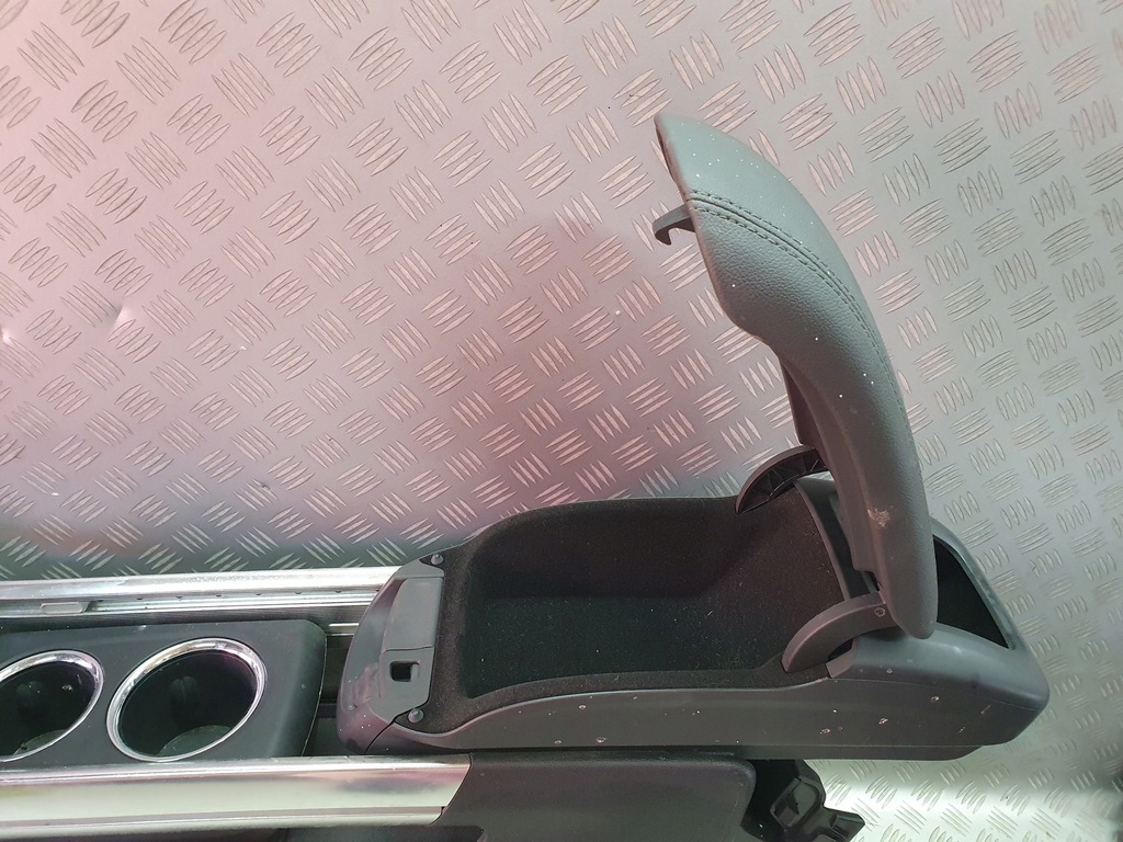 фото №9, Тунель середній кронштейн napoi підлокітник opel zafira c