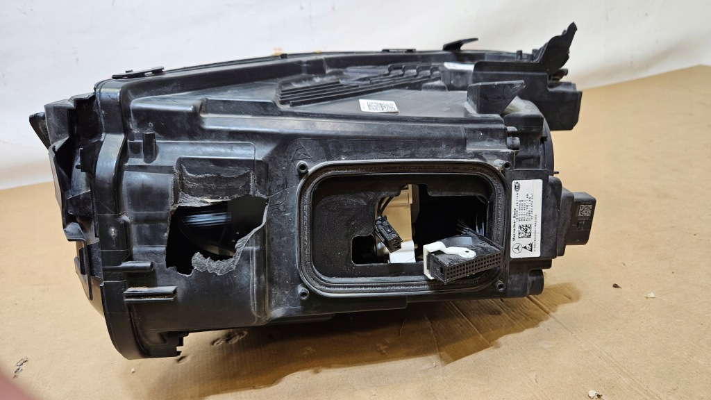 Фара перед правая mercedes cls a257 full led Недорого