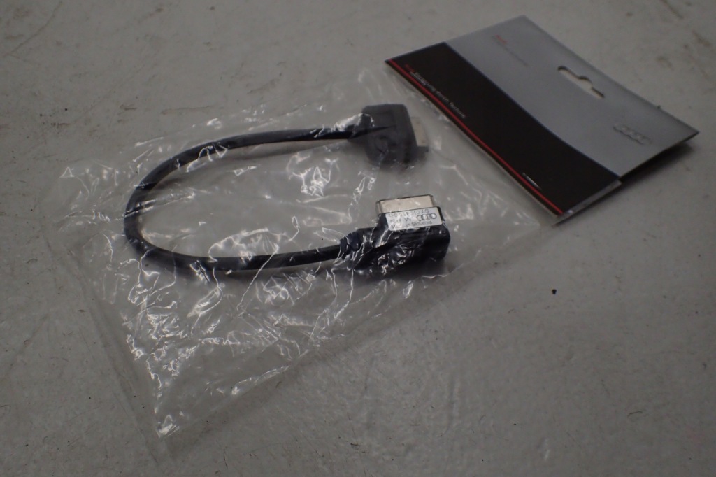 Audi шланг iphone 4f0051510ag Доставка