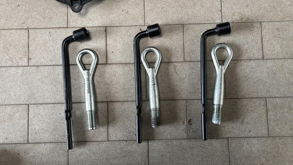 фото №1, Hak ушко буксировочный + ключ renault kadjar lift