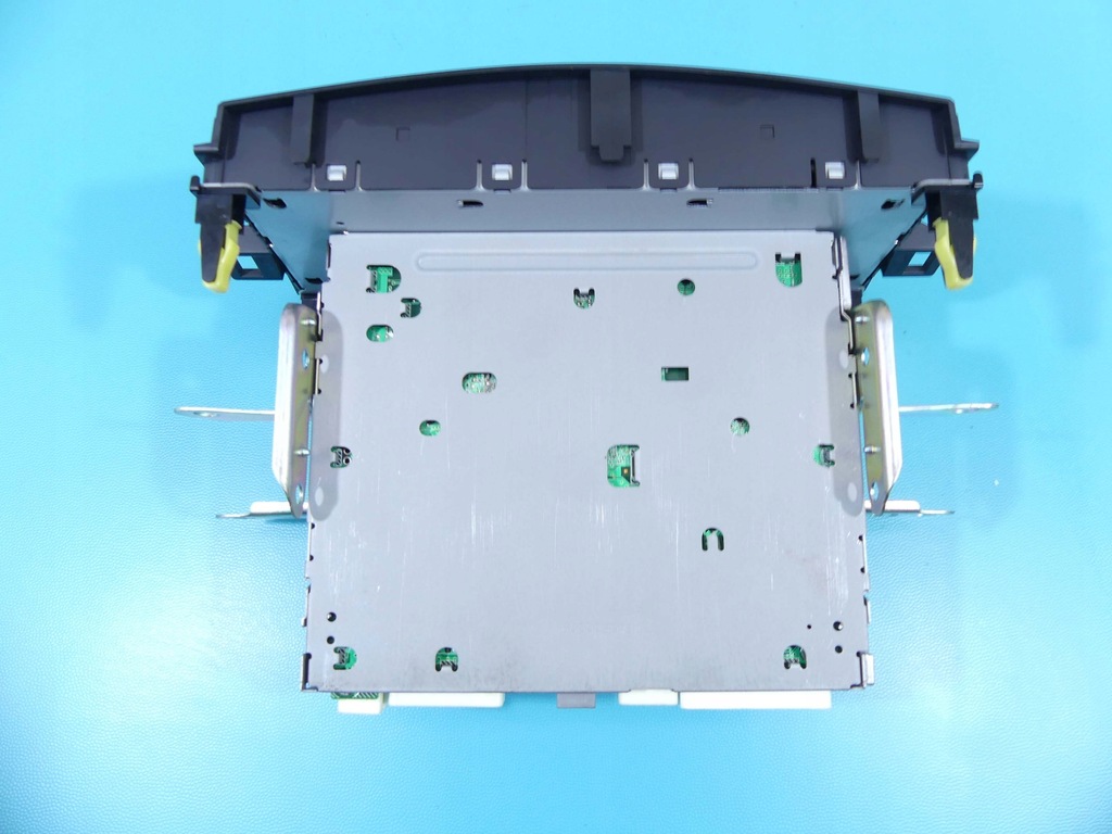 фото №8, Радио заводской toyota verso 09-18 радиопроигрыватель