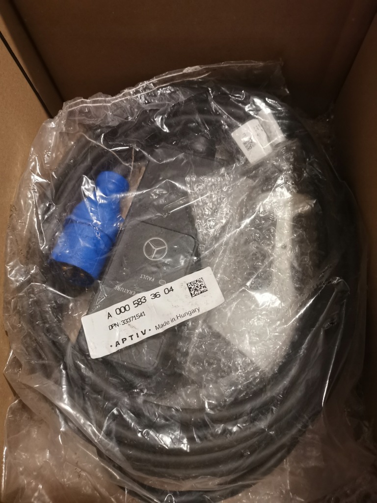 фото №1, Зарядное устройство mercedes гибрид электрик type 2 230v eu