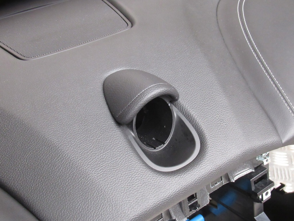 фото №10, Maserati ghibli приборная панель консоль подушка безопасности подушки безопасности ремни кожа белый nic orginal