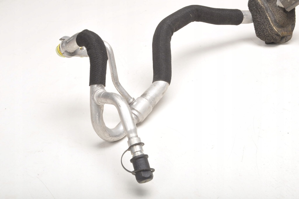 фото №7, Volvo s60 ii 2.5 b шланг кондиционера 31358029