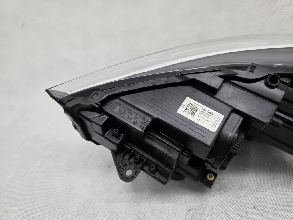 Opel crossland x фара перед передняя правый  обычная с led drl 13467968 с Разборки