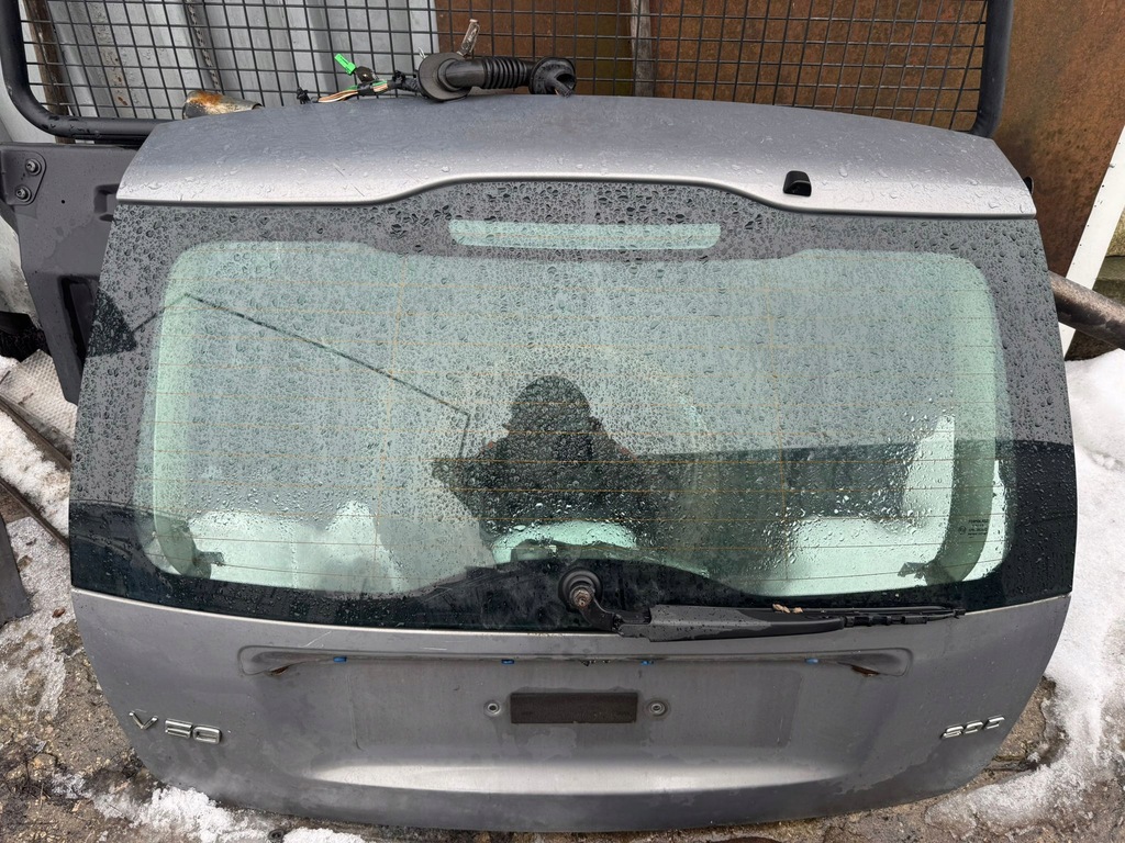 фото №1, Стекло задняя volvo v50