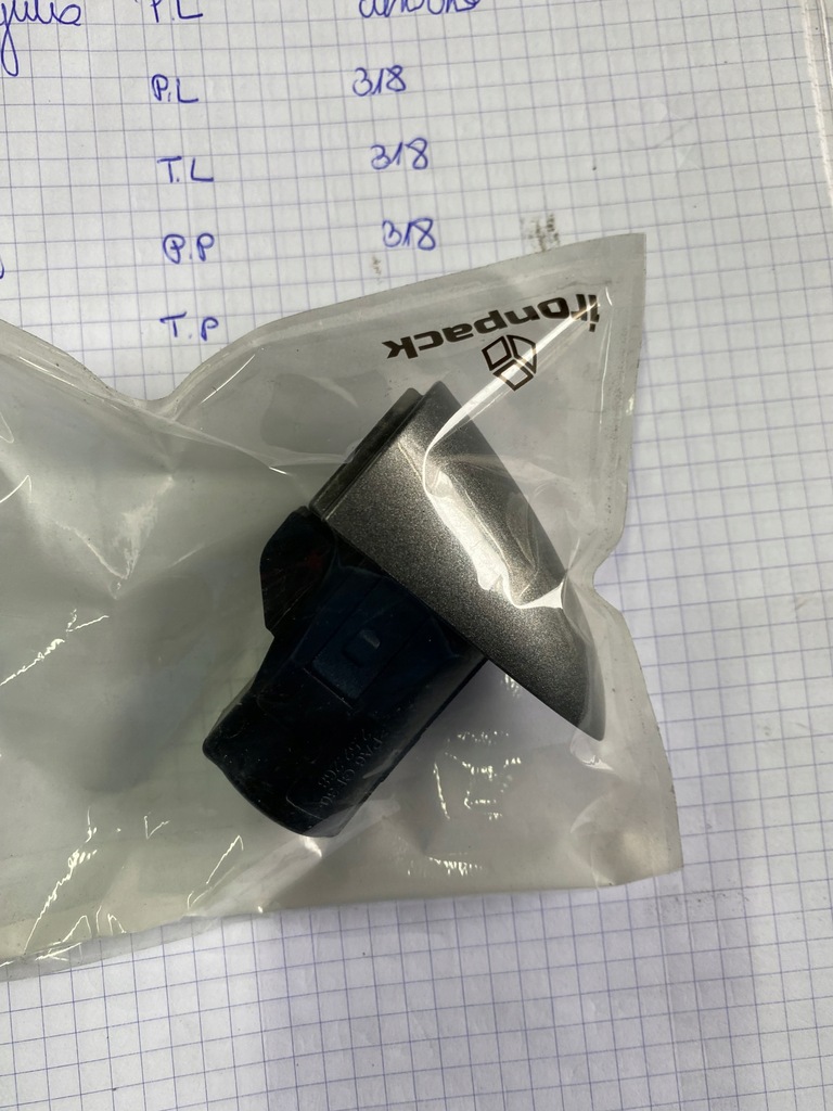 фото №1, 62 alfa romeo giulia заглушка ручка замка задня r