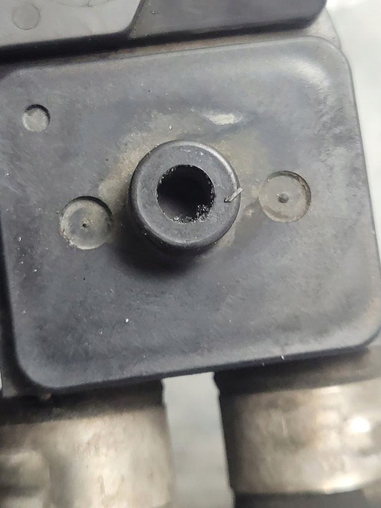 фото №8, Датчик давления выхлопных газов оригинальный номер 9662143180 citreon c5 x7 10r. 1.6hdi