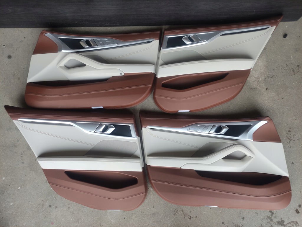 фото №1, Обивка дверь bmw 8 g16