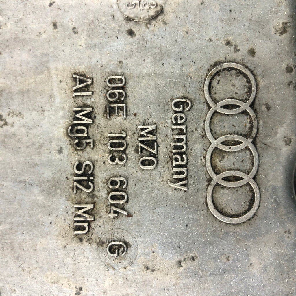 Поддон масляная audi a6 c6 a4 b7 a8 d3 2.4 3.2 fsi Доставка