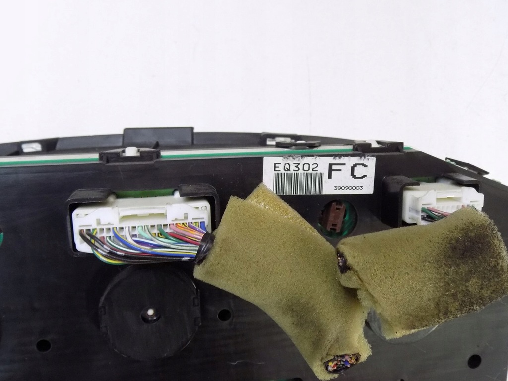 фото №7, Nissan x-trail t30 2.5 счетчик спидометр