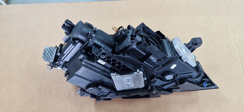 фото №6, Лампа full led arteon 3g8941081d комплектна jak nowa оригінал