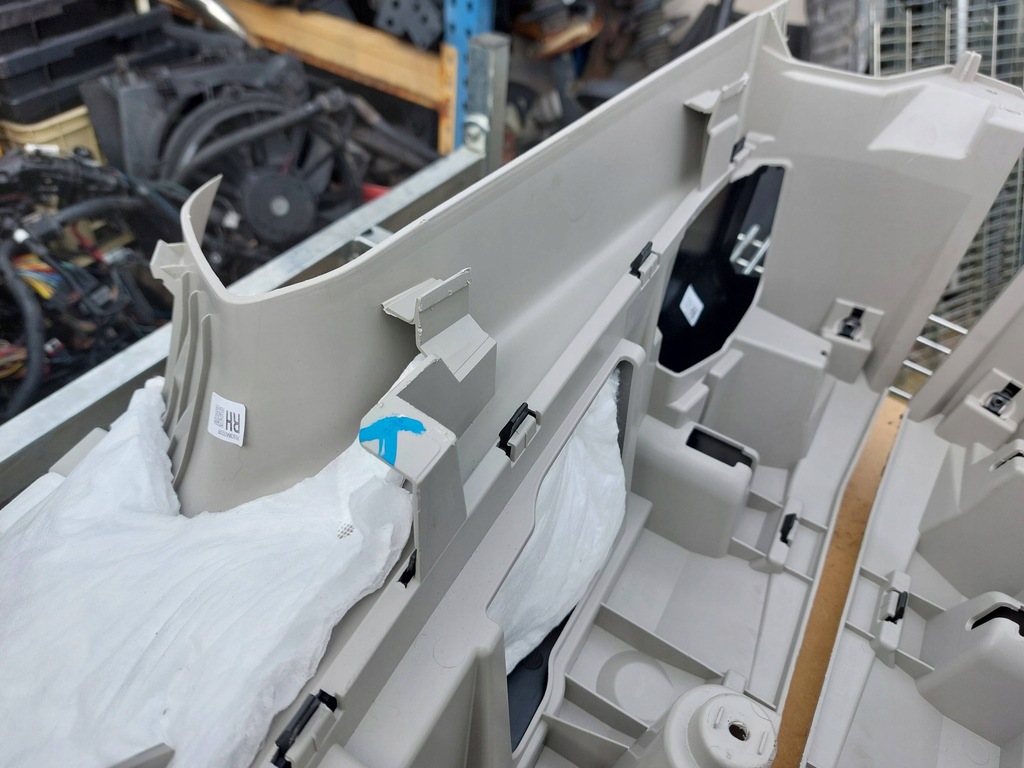 фото №10, Пластик стойка заднего кронштейн шторка dacia duster ii lift