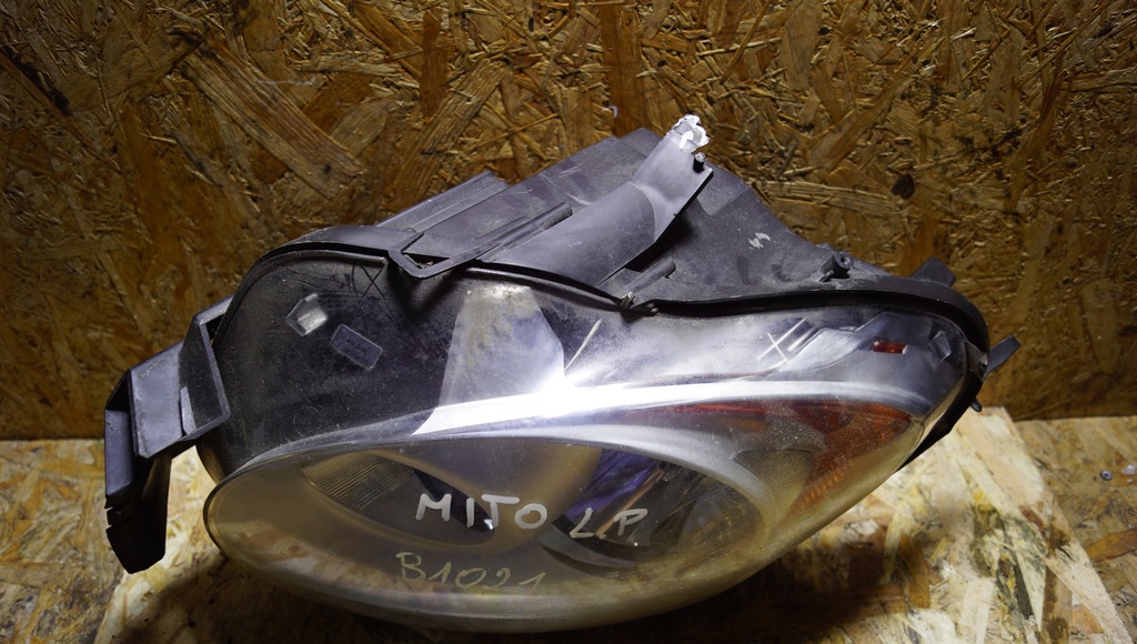 фото №13, Лампа правый перед alfa romeo mito