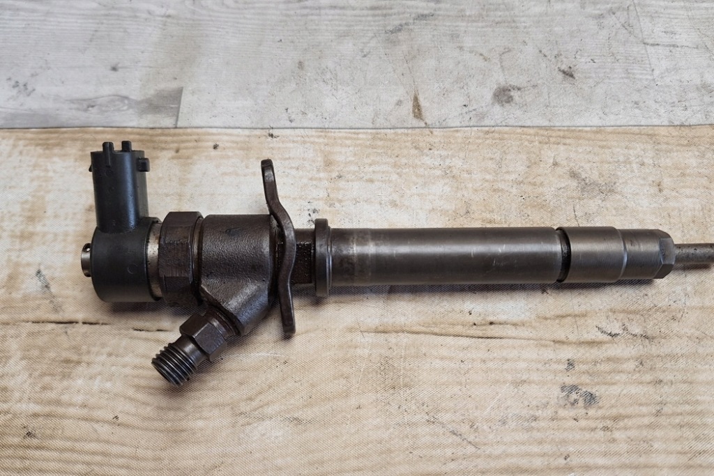 фото №1, Инжектор volvo s60 i 0445110078 2.4l дизель 120kw 2004