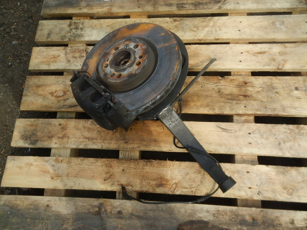 Поворотний кулак ліва перед mercedes ml w164 164 3.0cdi Ціна