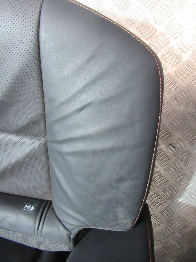 фото №9, Toyota avensis t27 lift sedan заднє сидіння задня задня 15-