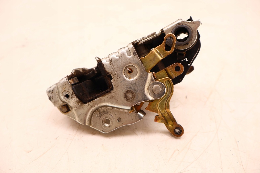 фото №1, Mercedes-benz w124 замок двері лівий перед