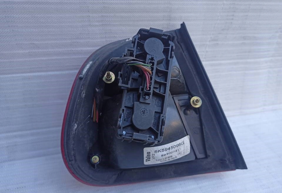 фото №6, Seat cordoba 1 i lift лампа задня задня права w крила вкладиш