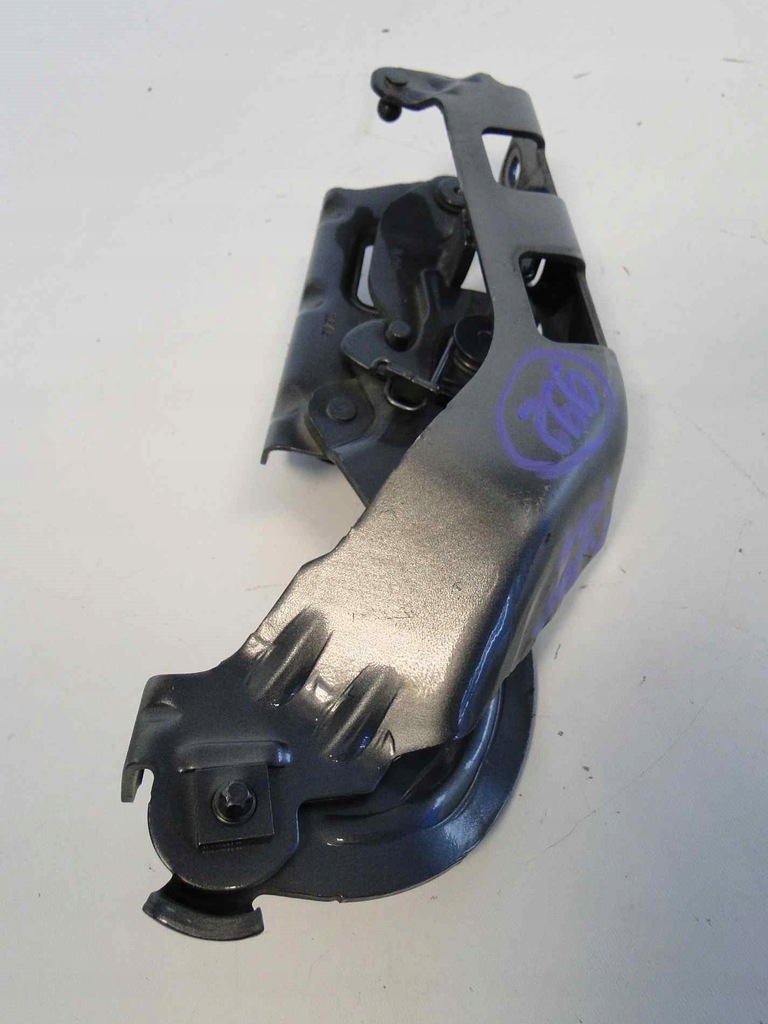 фото №13, Петля капот левый перед mercedes c klasa w205 оригинальный номер a2058800828