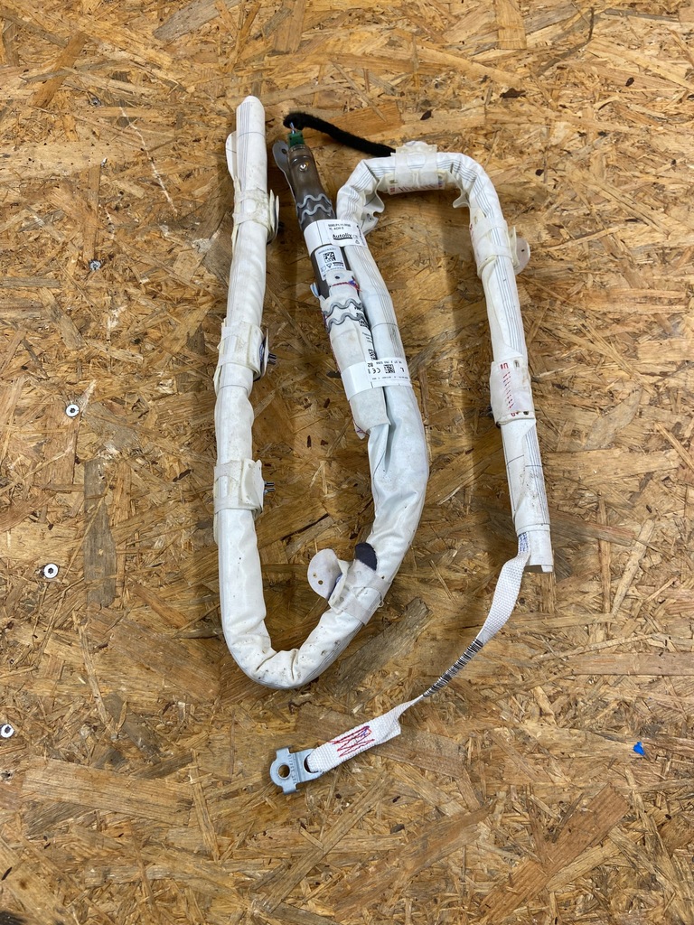 фото №1, Renault megane iv шторка безопасности левая 985p13017r