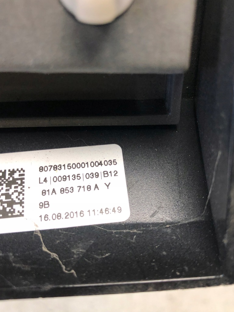 фото №7, Молдинг крыла правый перед audi q2 81a853718a