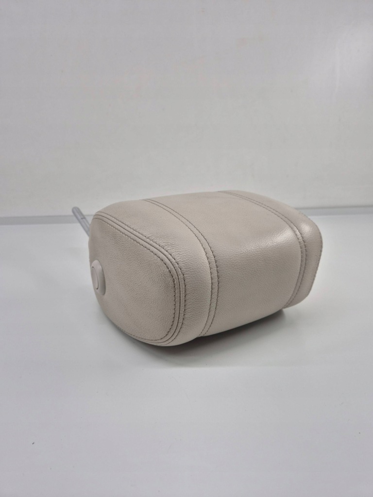 фото №3, Подголовник передний перед сторона правая land rover range rover velar