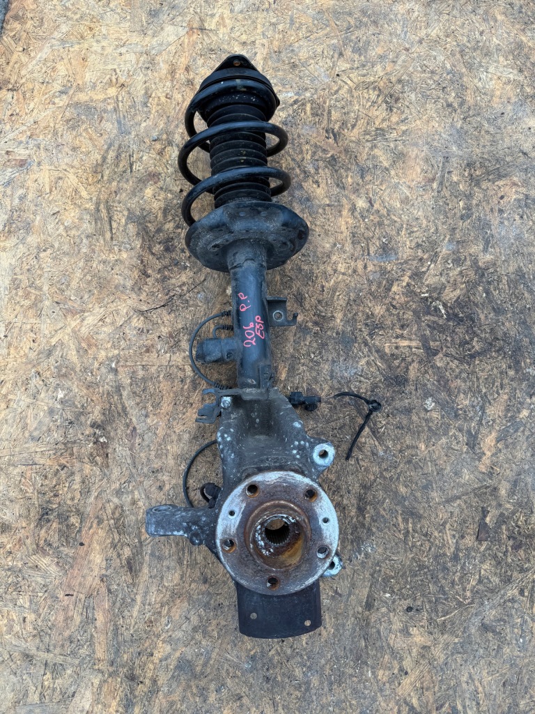 Купити Поворотний кулак амортизатор права renault espace v 2.0 dci 543020558r