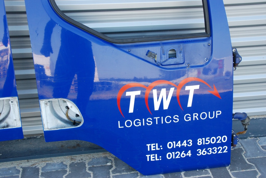 Дверь l / p перед renault premium ii 2005-2014 Оригинал