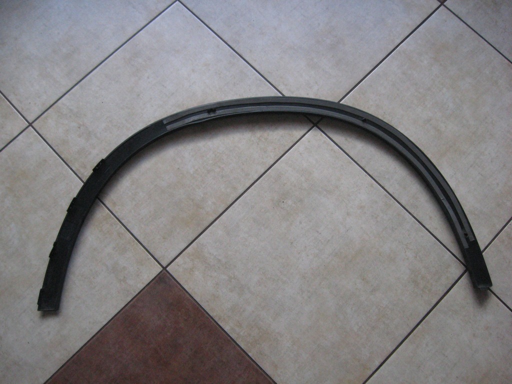 фото №9, Молдинг крыла - правый перед - mercedes glc w253