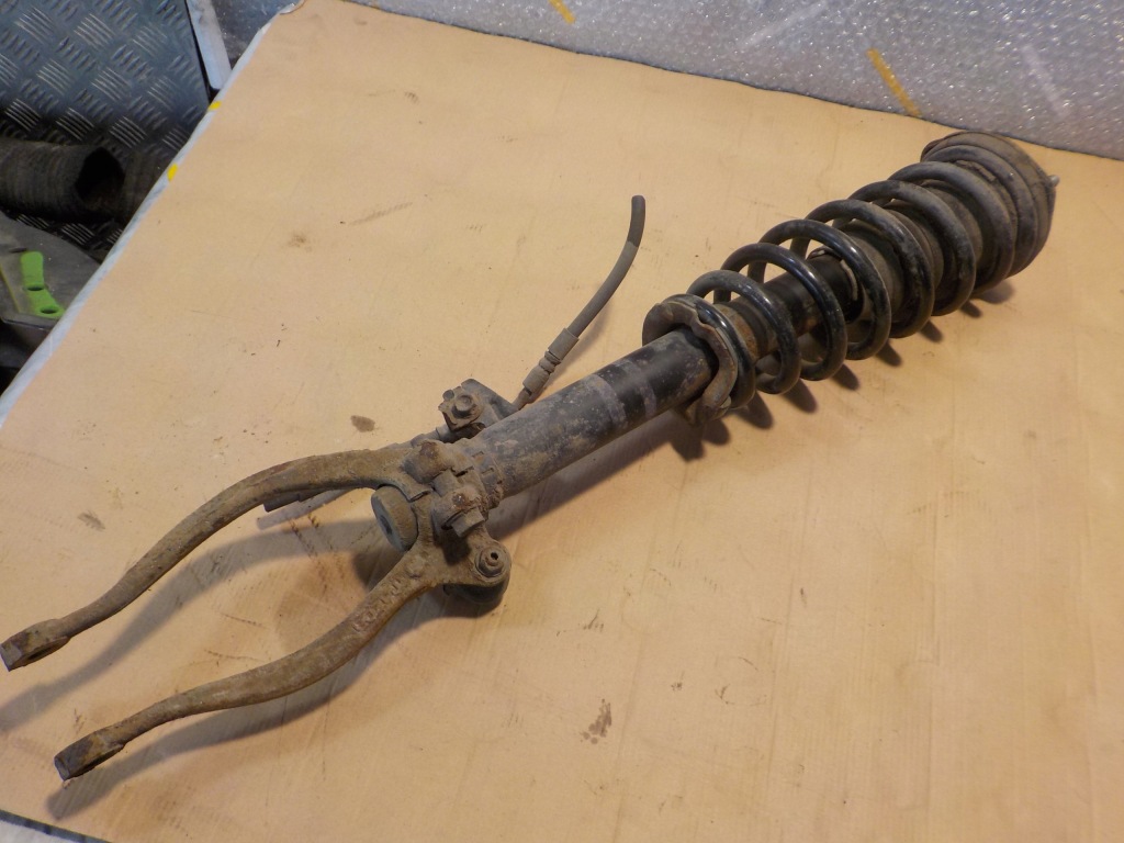 Купить Mazda 6 2008r седан 2.0b амортизатор пружина правая  перед