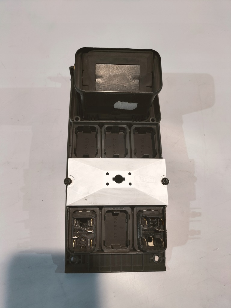 фото №11, Панель перемикач решітка обдув scania 4 114 124