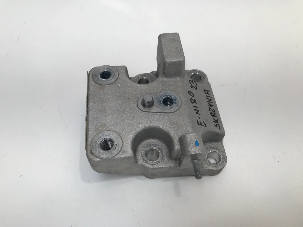 фото №1, Kia niro ev ii 23r кронштейн подушка кронштейн двигуна