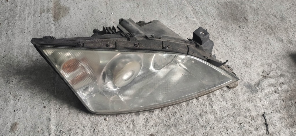 фото №1, Лампи перед права ліва ксенон mondeo mk3 europa