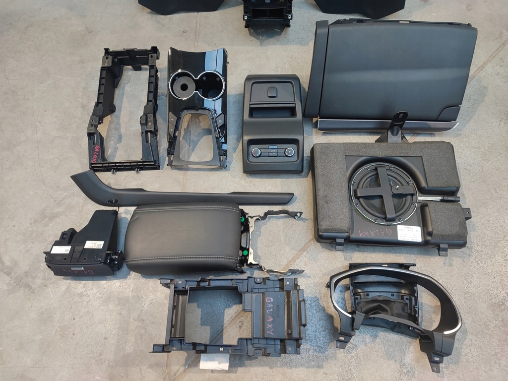 фото №16, Сиденья заднее сиденье обшивки пластики ford galaxy mk4