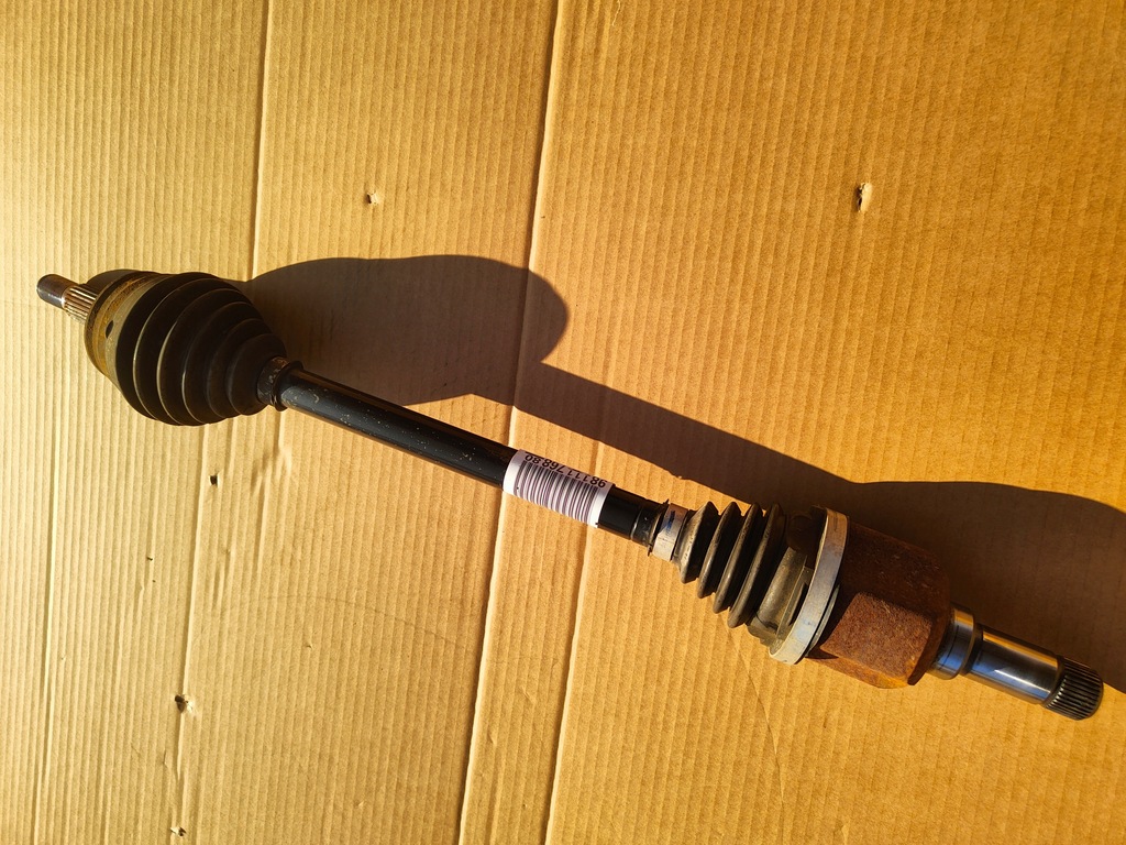 фото №1, Peugeot 3008 ii приводной вал левая 9811176880 идеальное состояние