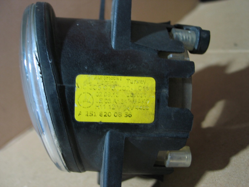 фото №9, Протитуманна фара mercedes r-klasa glk w204 a2518200856