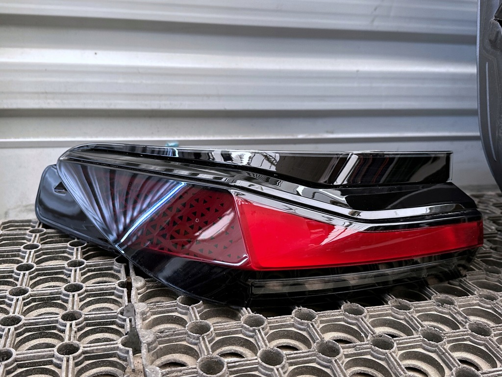 фото №7, Bmw i7 7 g70 m70 m набір кришка багажника бампер лампи задня камера балка c36