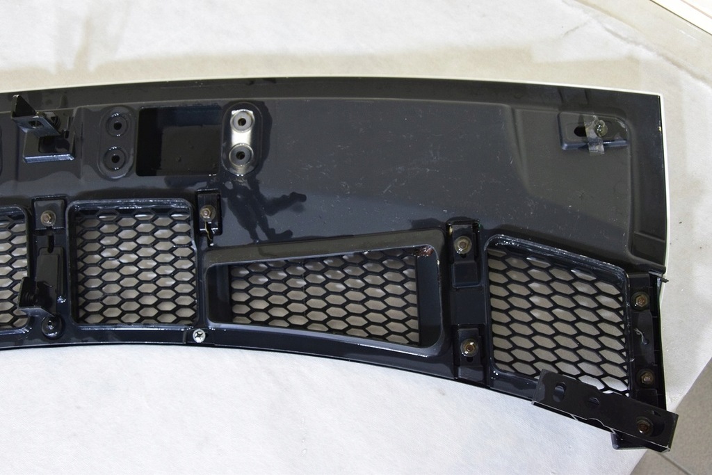 фото №10, Audi r8 17-r задняя накладка задняя 4s8.827.555 спойлер