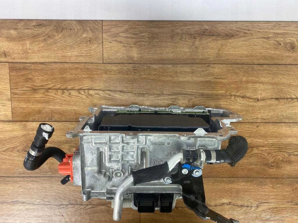 Купити Інвертор двигуна 2.5 ford maverick 2022+ америка bronco escape kuga