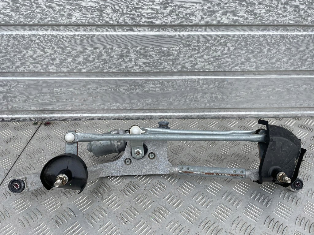 фото №1, Toyota yaris cross механизм дворник перед