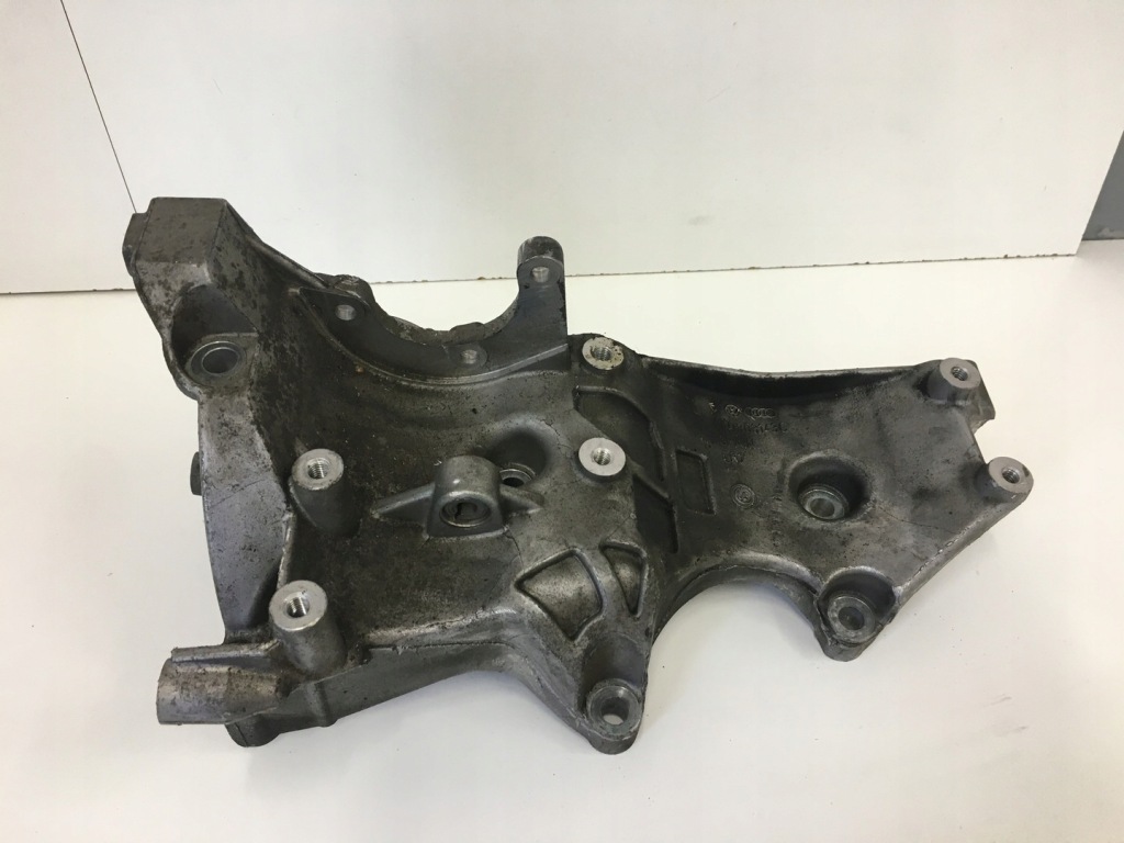 Купити Audi a4 b6 b7 2.0 b alt кронштейн генератора 06d903143c