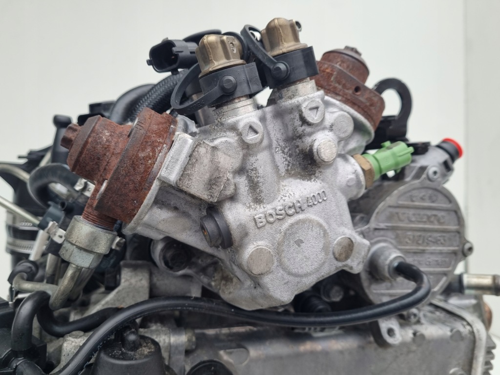 Двигатель комплект volvo xc70 2 2.4 d5 175km ładnie pracuje 133tyś d5244t14 в Украине